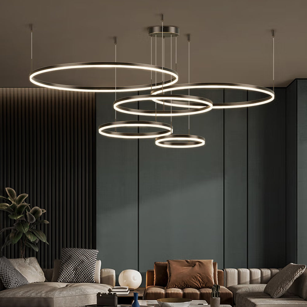 Suspension anneaux LED en cascade Cerchio – Cadre noir