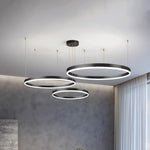 Suspension anneaux LED en cascade Cerchio – Cadre noir
